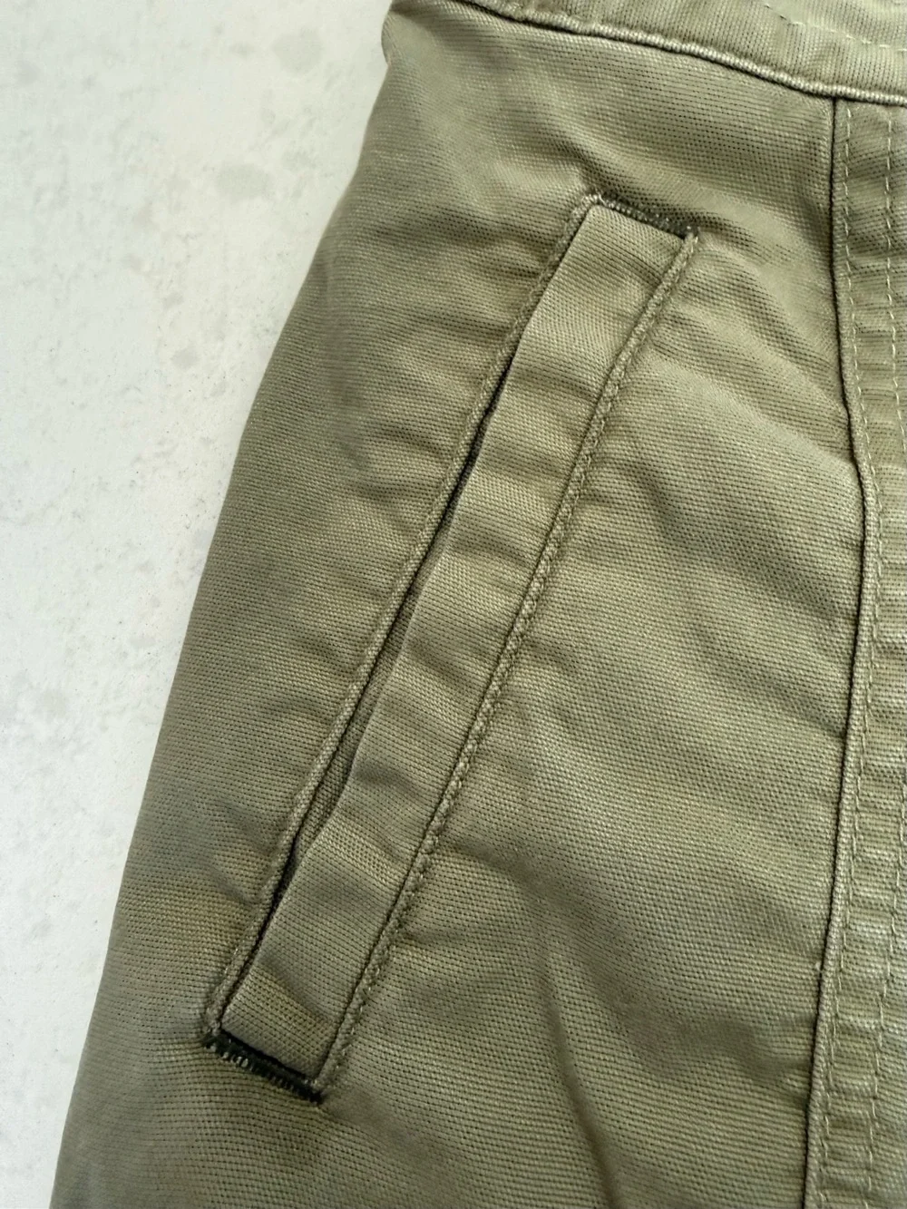Tommy Bahama 35 - 10” Olive/Dark Khaki Men’s Cargo Shorts